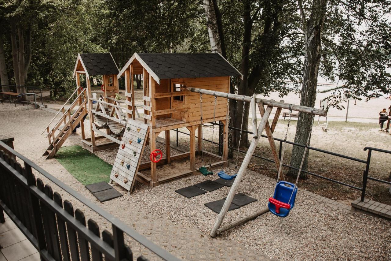 Hotel Sloneczna Sierakow  Esterno foto