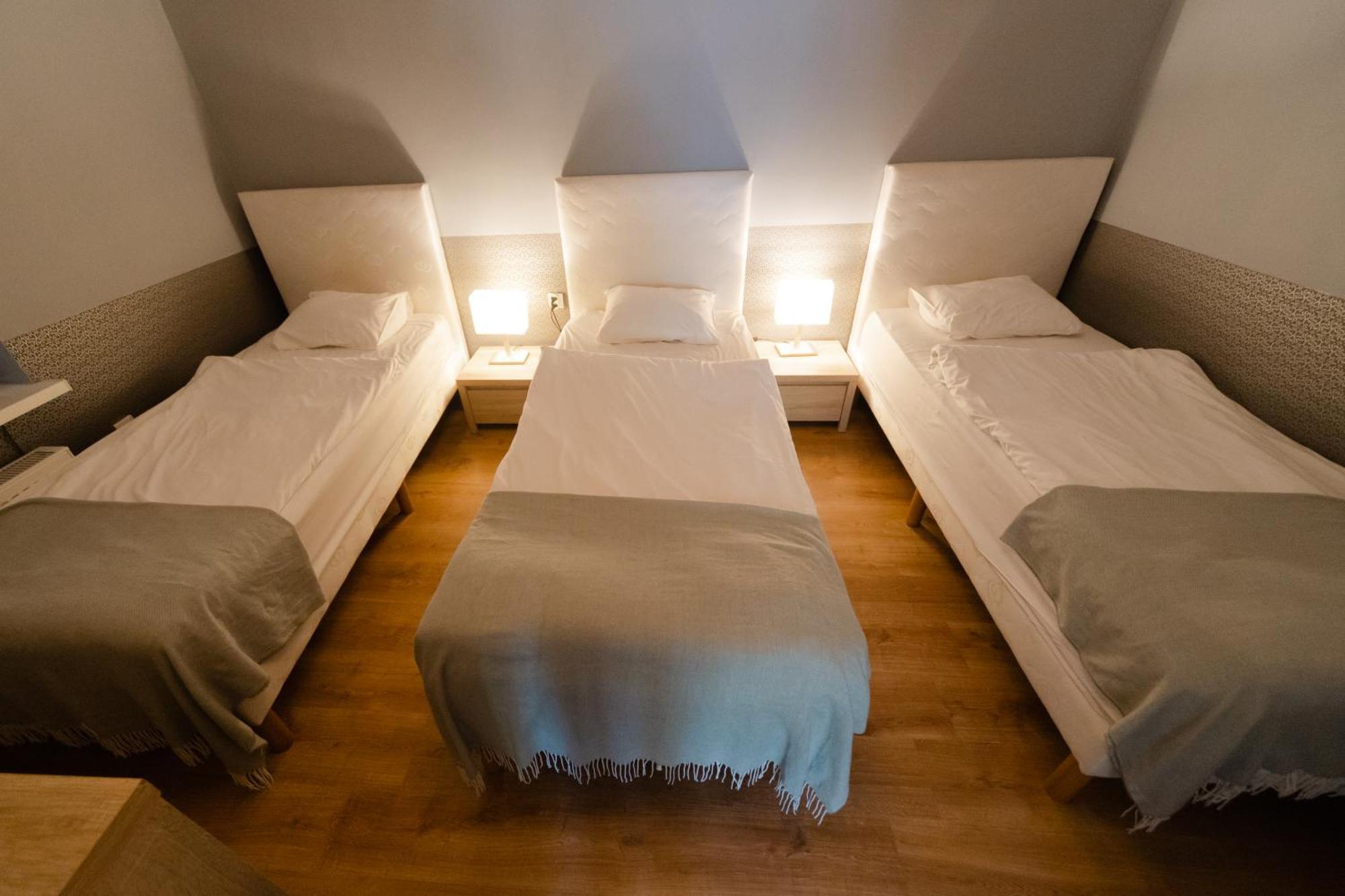 Hotel Sloneczna Sierakow  Esterno foto