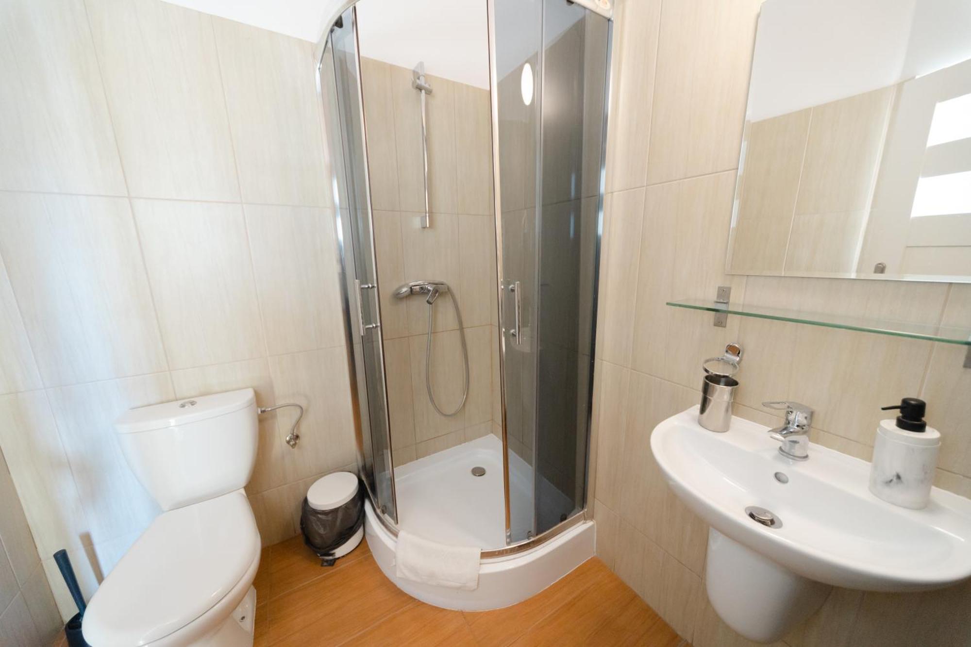 Hotel Sloneczna Sierakow  Esterno foto