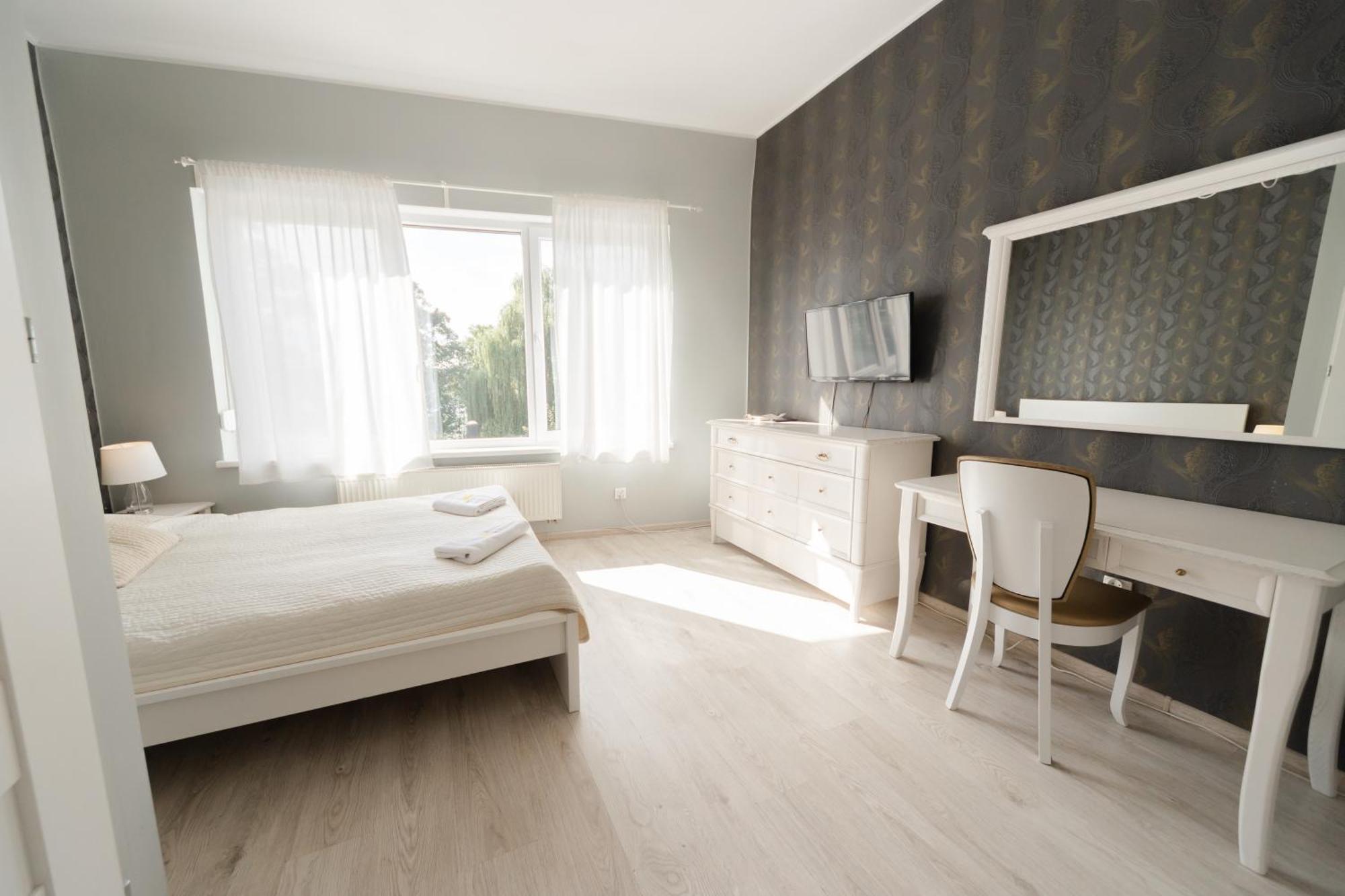Hotel Sloneczna Sierakow  Esterno foto
